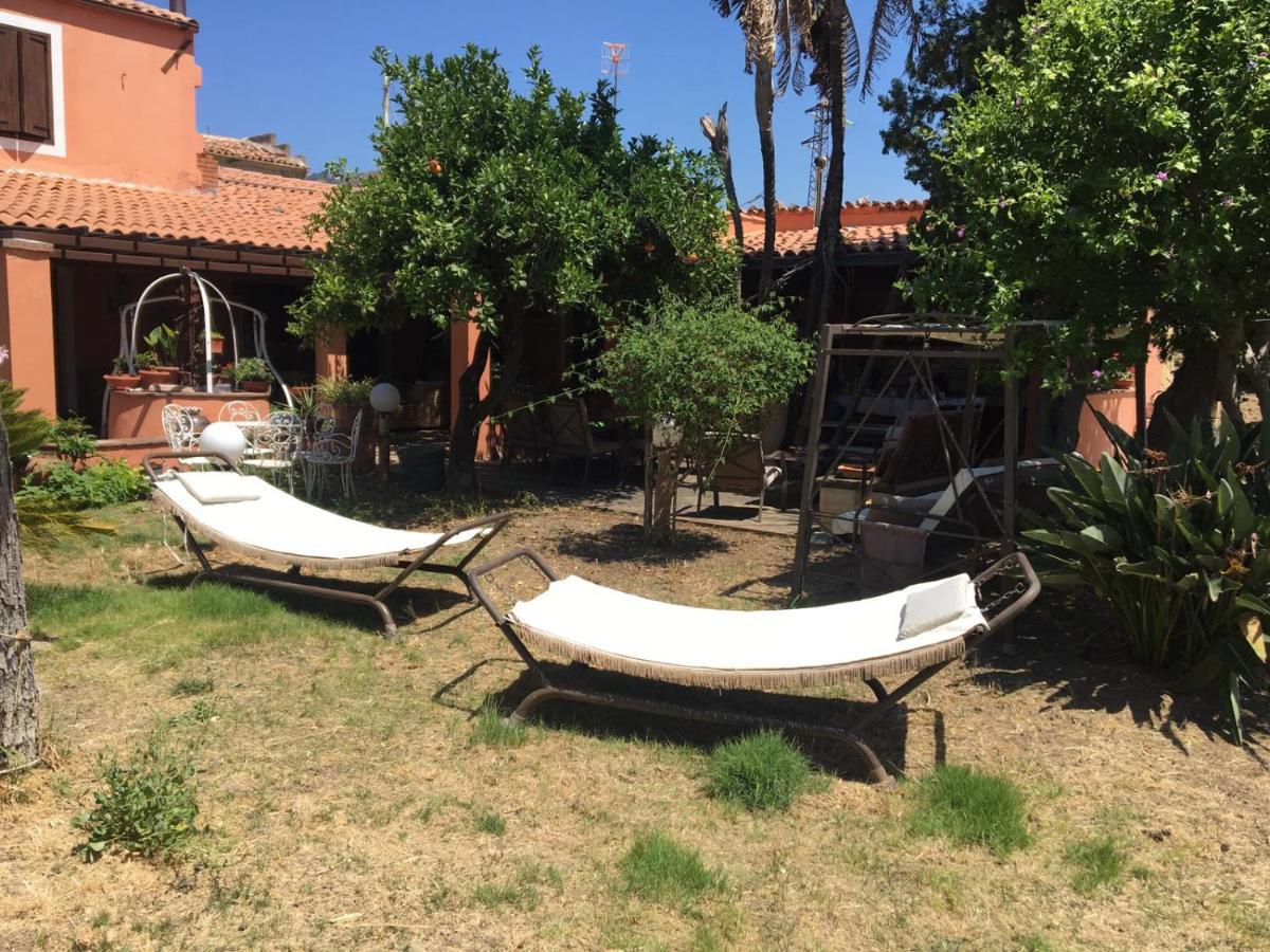 B B Casa Vacanze Il Pino Di Pino Lascari Eksteriør billede